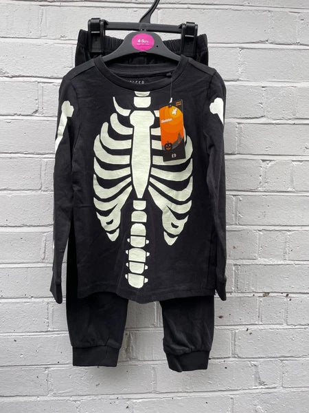 TU Kids Boys Girls Skeleton Glow in the Dark Pyjamas New with Tags