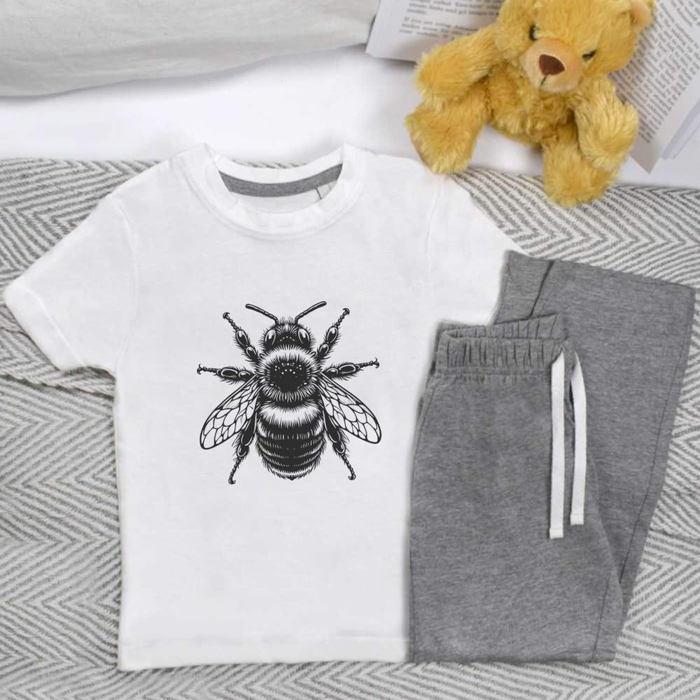 'Bumblebee Resting' Kids Nightwear / Pyjama Set (KP054859)
