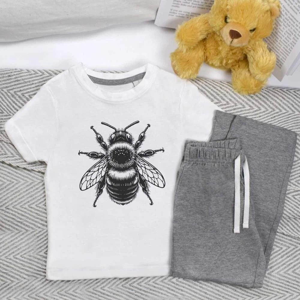 'Bumblebee Resting' Kids Nightwear / Pyjama Set (KP054859)